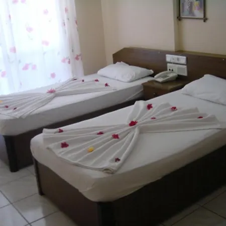 Otel Marsyas 2*